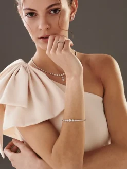 Bransoletka z białego złota z brylantami i szafirami - próba 585