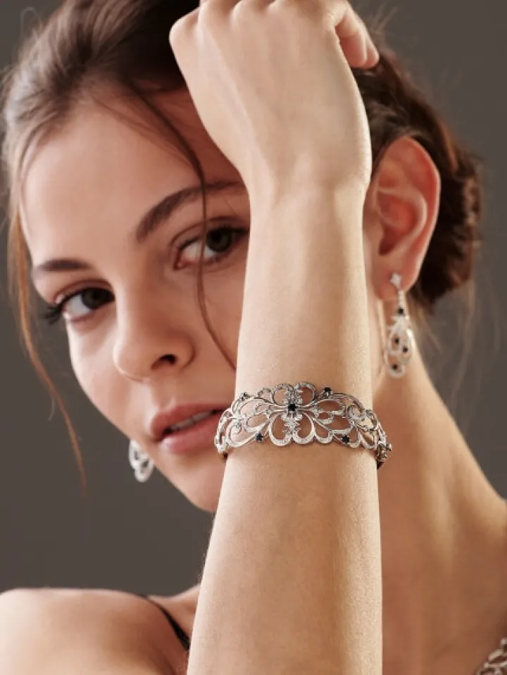 Bransoletka z białego złota z brylantami i szafirami - próba 585