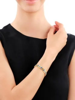 Bransoletka z elementami z żółtego złota i koralikami