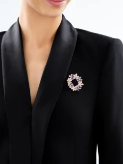 Broszka z mosiądzu pozłacana z cyrkoniami - kwiaty