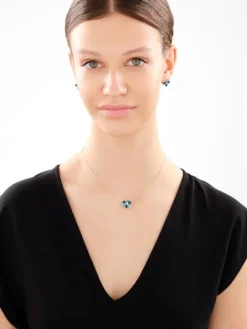 Kolczyki srebrne z cyrkoniami i szlifowanym szkłem - kwiaty