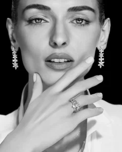 Kolczyki z białego złota z diamentami - kwiaty - 3,86 ct - próba 750