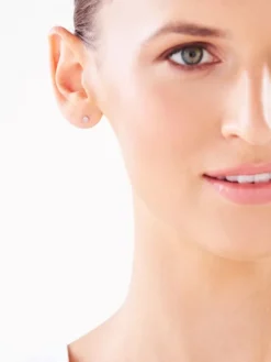 Kolczyki z białego złota z diamentami - 0,01 ct - próba 585