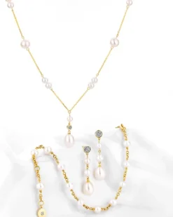 Kolczyki z żółtego i białego złota z brylantami i perłami - próba 375