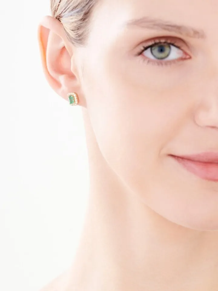 Kolczyki z żółtego złota z brylantami i szmaragdami - próba 585