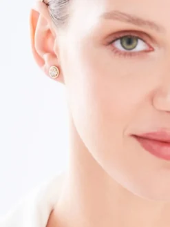 Kolczyki z żółtego złota z diamentami - kwiaty - 0,008 ct - próba 375