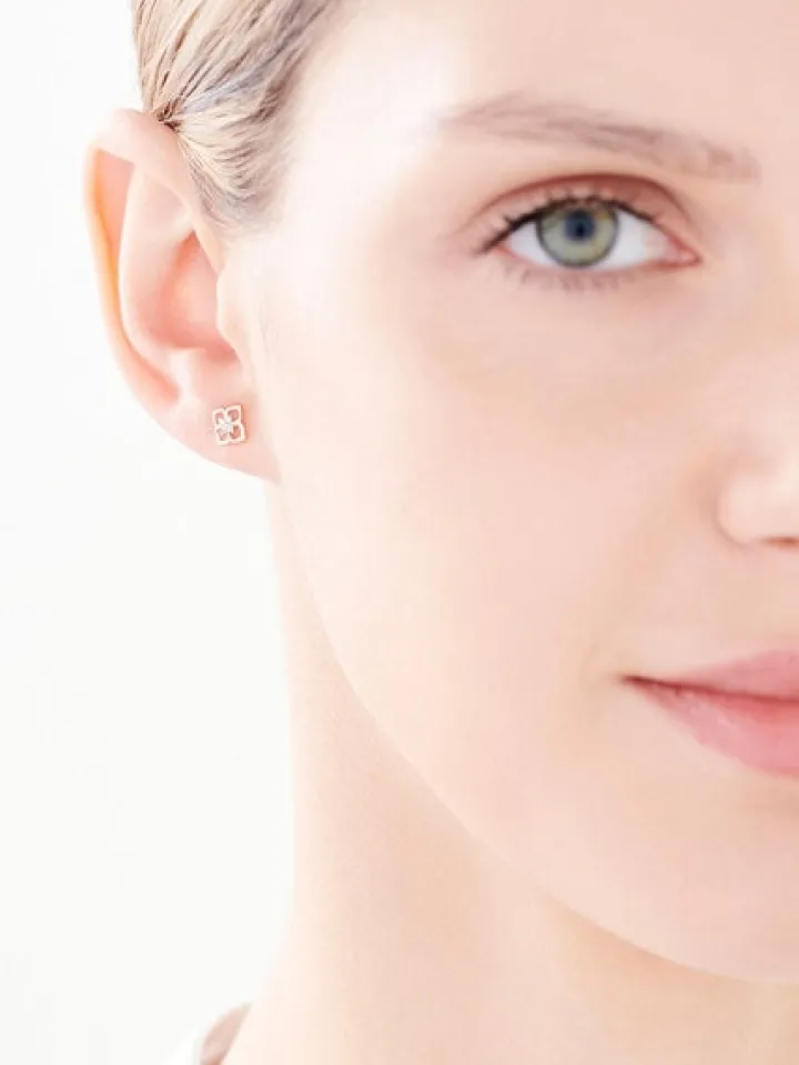 Kolczyki z żółtego złota z diamentami - kwiatki - 0,03 ct - próba 375