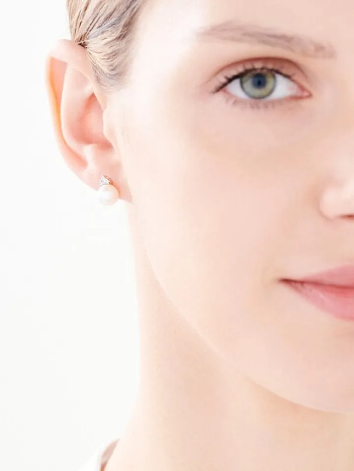 Kolczyki z żółtego złota z diamentami i perłami - próba 585