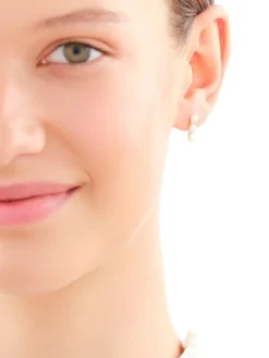 Kolczyki z żółtego złota z diamentami - kwiaty - 0,008 ct - próba 375