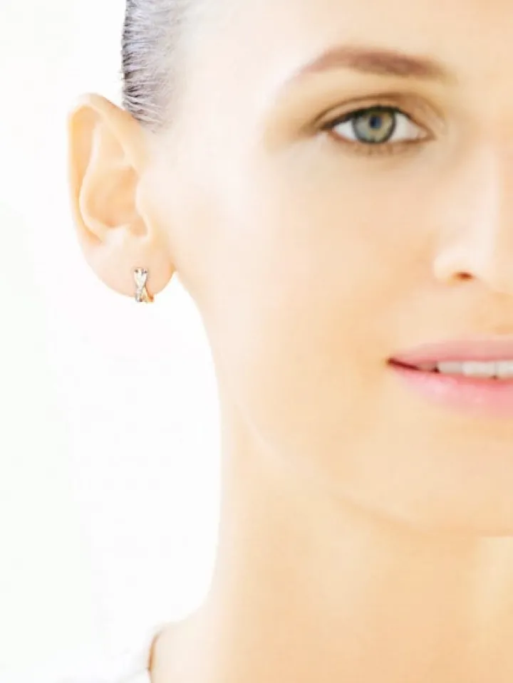 Kolczyki z żółtego złota z diamentami - 0,03 ct - próba 585