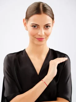 Kolczyki z żółtego złota z diamentami - serca - 0,006 ct - próba 375