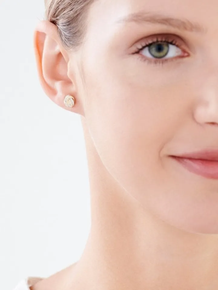 Kolczyki z żółtego złota z diamentami - 0,04 ct - próba 375