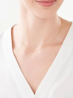 Naszyjnik srebrny - krzyż