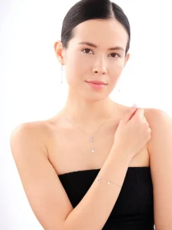 Naszyjnik srebrny z cyrkoniami - Księżyc, gwiazda