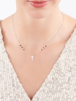 Naszyjnik srebrny ze szlifowanym szkłem - krzyż