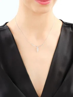 Naszyjnik z białego złota z brylantami - 0,05 ct - próba 585