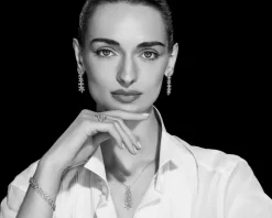 Naszyjnik z białego złota z diamentami - kwiaty - 1,93 ct - próba 750