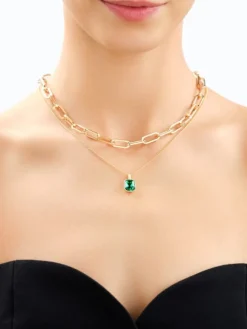 Naszyjnik z mosiądzu pozłacany ze szklanym detalem