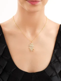 Naszyjnik z mosiądzu pozłacany z cyrkoniami - kwiaty