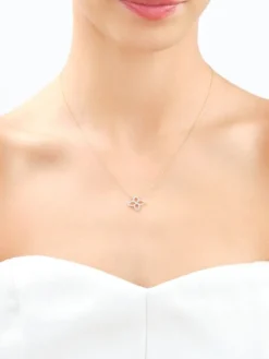 Naszyjnik z żółtego złota z brylantami - kwiat - 0,17 ct - próba 585