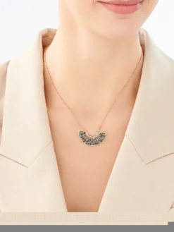 Naszyjnik ze stali szlachetnej z markasytami