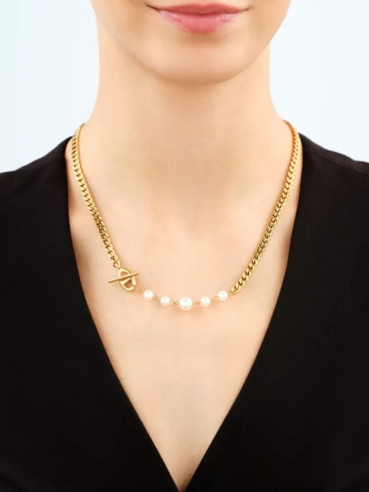 Naszyjnik ze stali szlachetnej z perłami