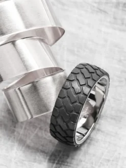 Obrączka ze stali szlachetnej - opona