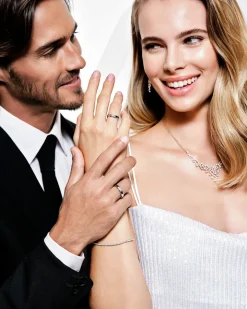 Obrączki Ślubne Apart.  Białe złoto rodowane. Wzór 4/103