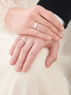 Obrączki Ślubne Apart.  Białe złoto rodowane. Wzór 167