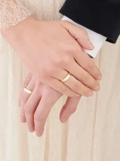 Obrączki Ślubne Apart.  Żółte i białe złoto rodowane. Wzór 4/457