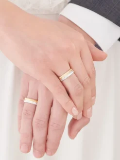 Obrączki Ślubne Apart.  Żółte i białe złoto rodowane. Wzór 418