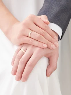 Obrączki Ślubne Apart.  Żółte złoto. Wzór 219