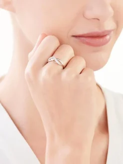 Pierścionek srebrny z cyrkoniami