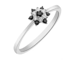 Pierścionek srebrny z cyrkoniami - kwiatek