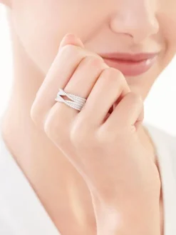 Pierścionek srebrny z cyrkoniami