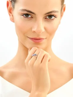 Pierścionek srebrny z cyrkoniami