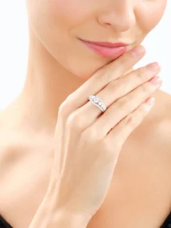 Pierścionek srebrny z cyrkoniami