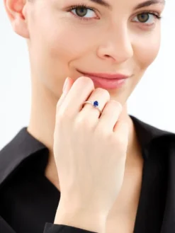 Pierścionek srebrny z cyrkoniami