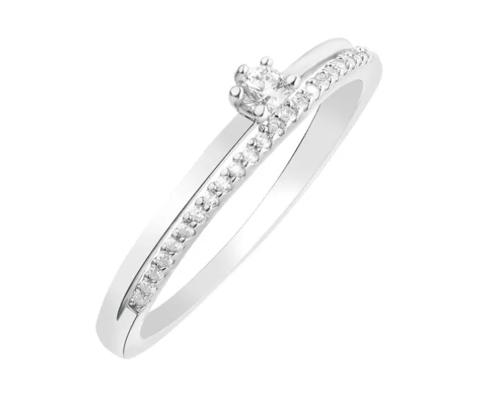 Pierścionek srebrny z cyrkoniami