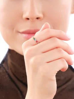 Pierścionek srebrny ze szlifowanym szkłem