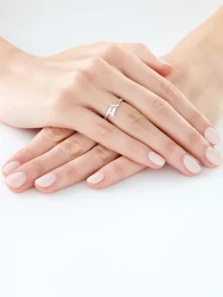 Pierścionek z białego i żółtego złota z brylantami - 0,05 ct - próba 585