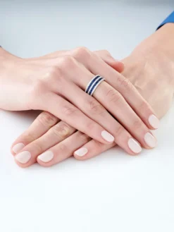 Pierścionek z białego złota z diamentami i szafirami - próba 585