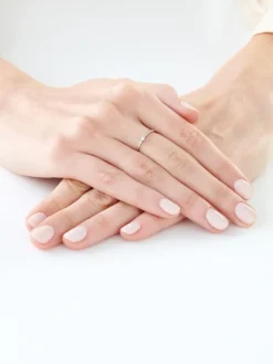 Pierścionek z białego złota z brylantem - 0,02 ct - próba 375