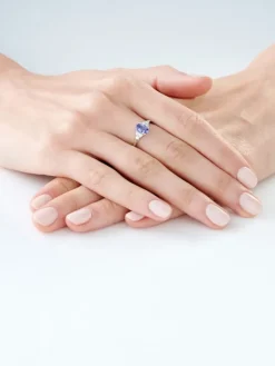 Pierścionek z białego złota z brylantami i tanzanitem - próba 585