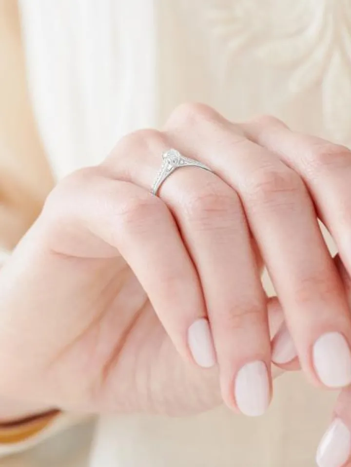 Pierścionek z białego złota z brylantami - 0,24 ct - próba 750