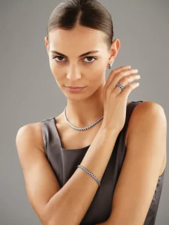 Pierścionek z białego złota z brylantami i szafirami - próba 585