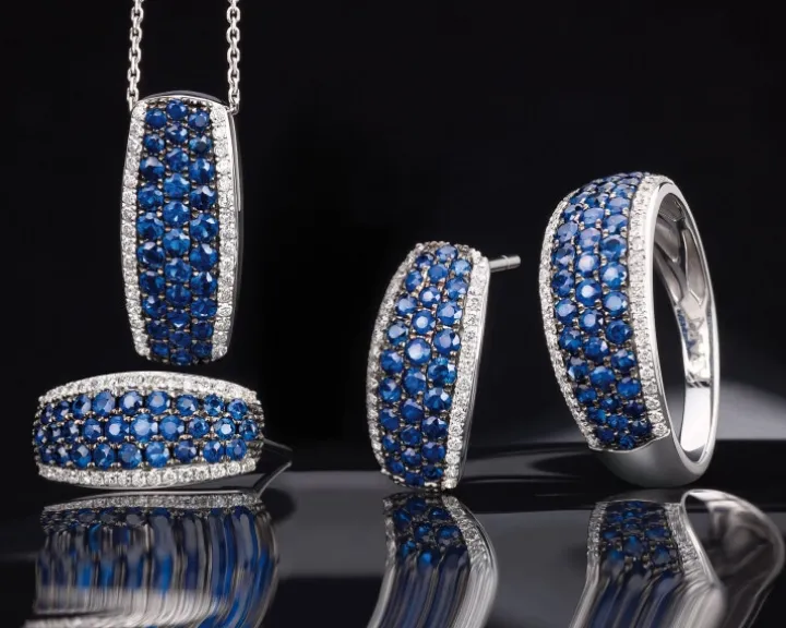 Pierścionek z białego złota z brylantami i szafirami - próba 585