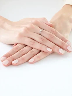 Pierścionek z białego złota z brylantem - 0,10 ct - próba 585