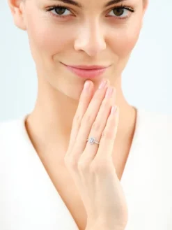 Pierścionek z białego złota z diamentami - 0,19 ct - próba 585