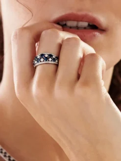 Pierścionek z białego złota z brylantami i szafirami - próba 585